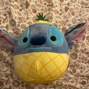 pineapple stich squish
